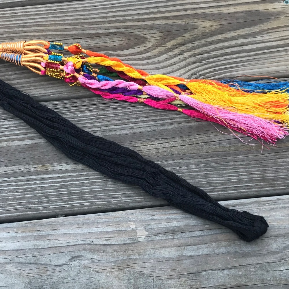 Hair Paranda Blck MultiColor Traditional Accessory - Picture 2 of 8